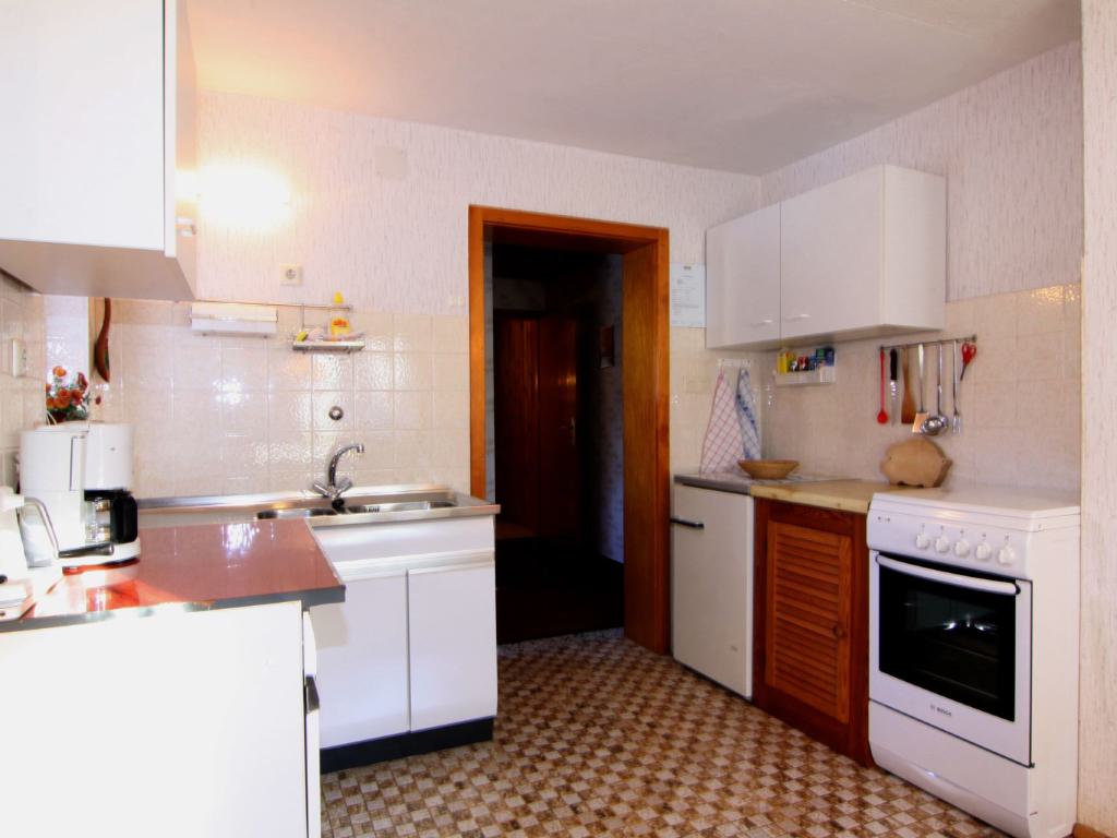 Die Küche in der Ferienwohnung I im Haus Lohner in Marktschellenberg